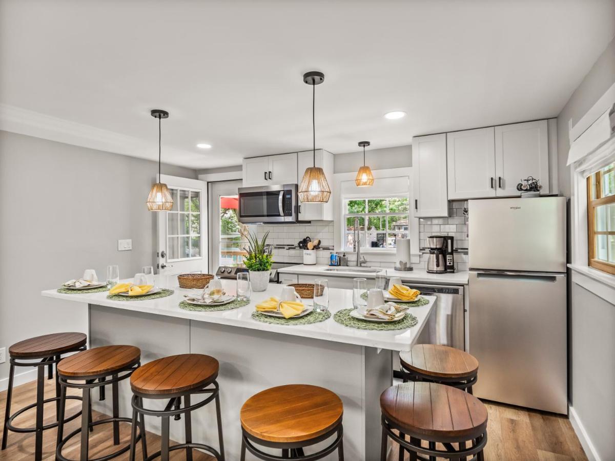 Cape Cod Cottage, Near Beach, Hot Tub, Ac, Dog Friendly Yarmouth Port Zewnętrze zdjęcie